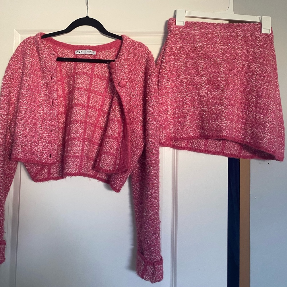 Bubble gum pink skirt and sweater set! Tweed. Very light weight